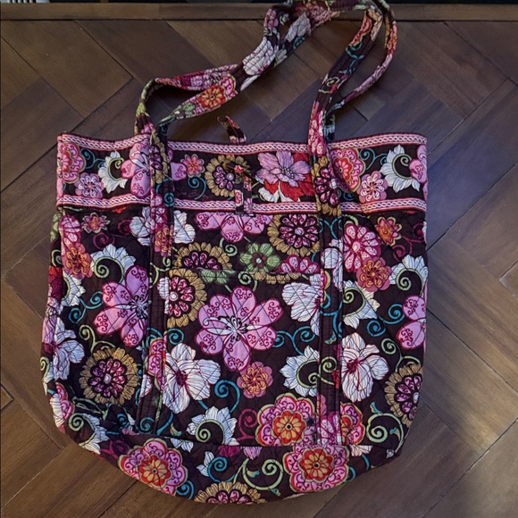 Vera Bradley Handbags - Vera Bradley Mod Floral Tote